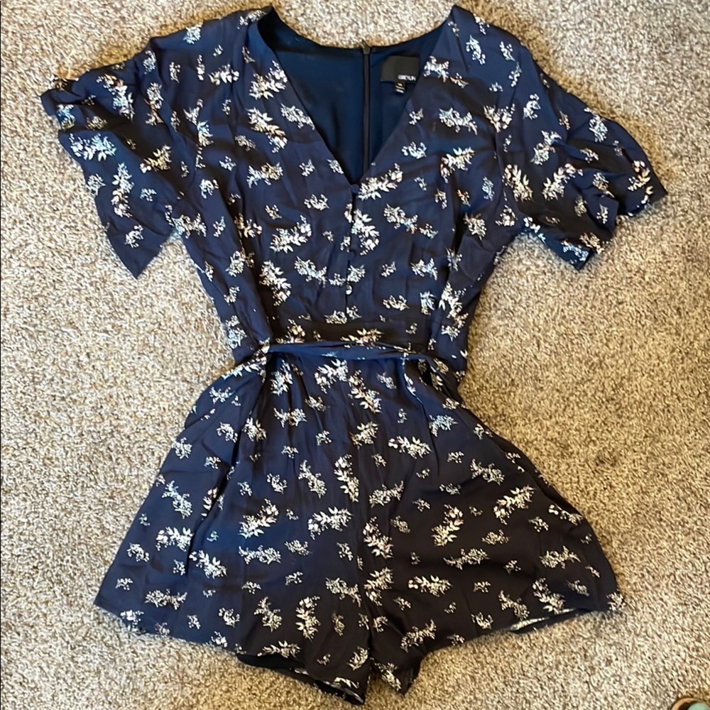 Like New Greylin Navy Floral Romper